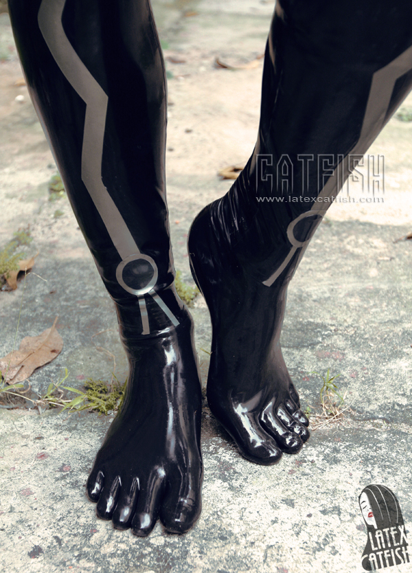 Men's 'Tron Team' Neck Entry Latex Catsuit Men's 'Tron Team' Neck Entry Latex Catsuit