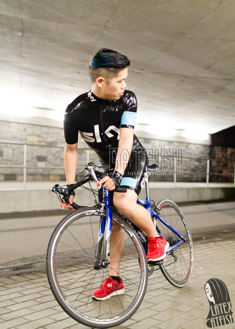 Men's Brand Name Short-Sleeved Latex Cycling Suit Men's Brand Name Short-Sleeved Latex Cycling Suit