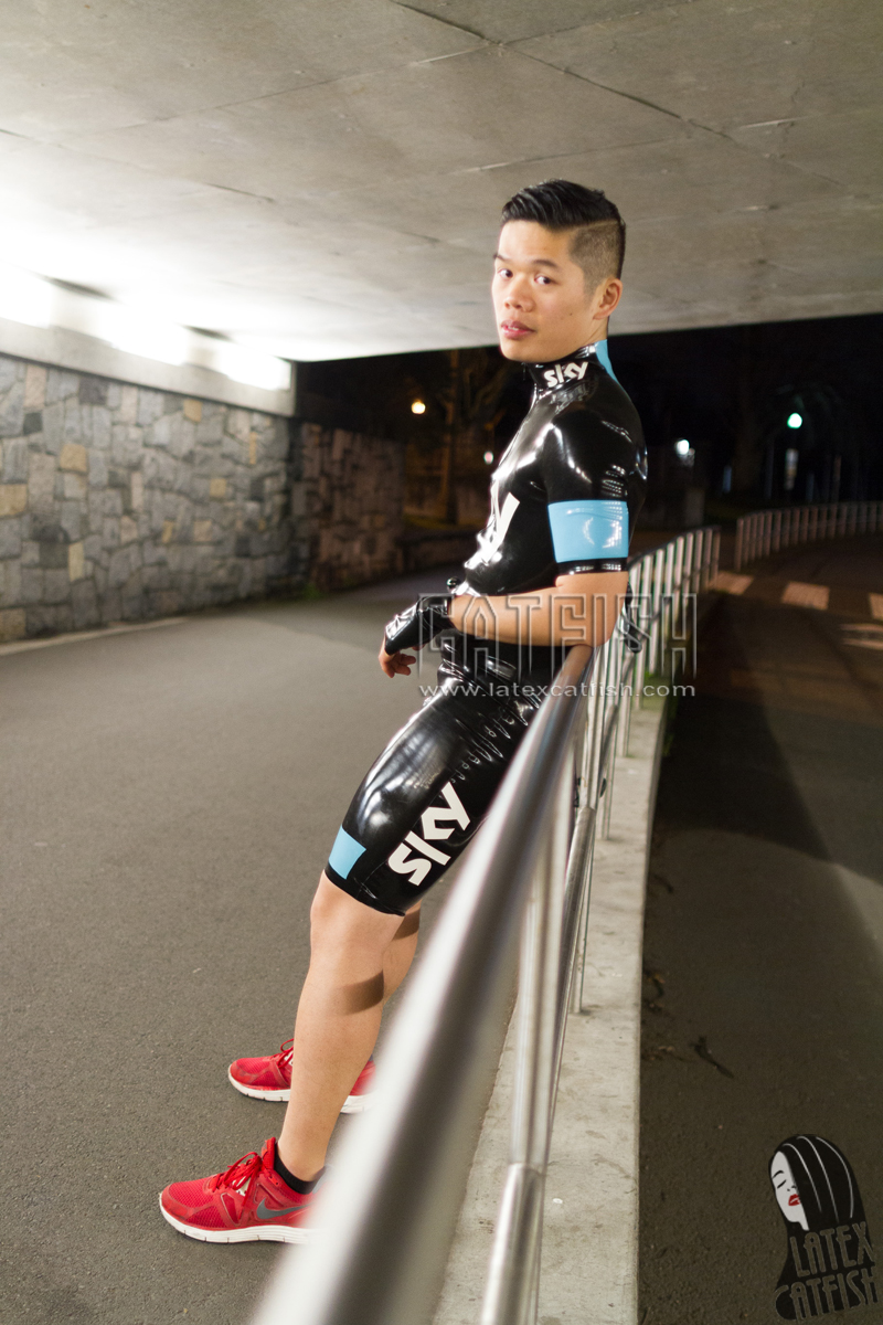 Men's Brand Name Short-Sleeved Latex Cycling Suit Men's Brand Name Short-Sleeved Latex Cycling Suit
