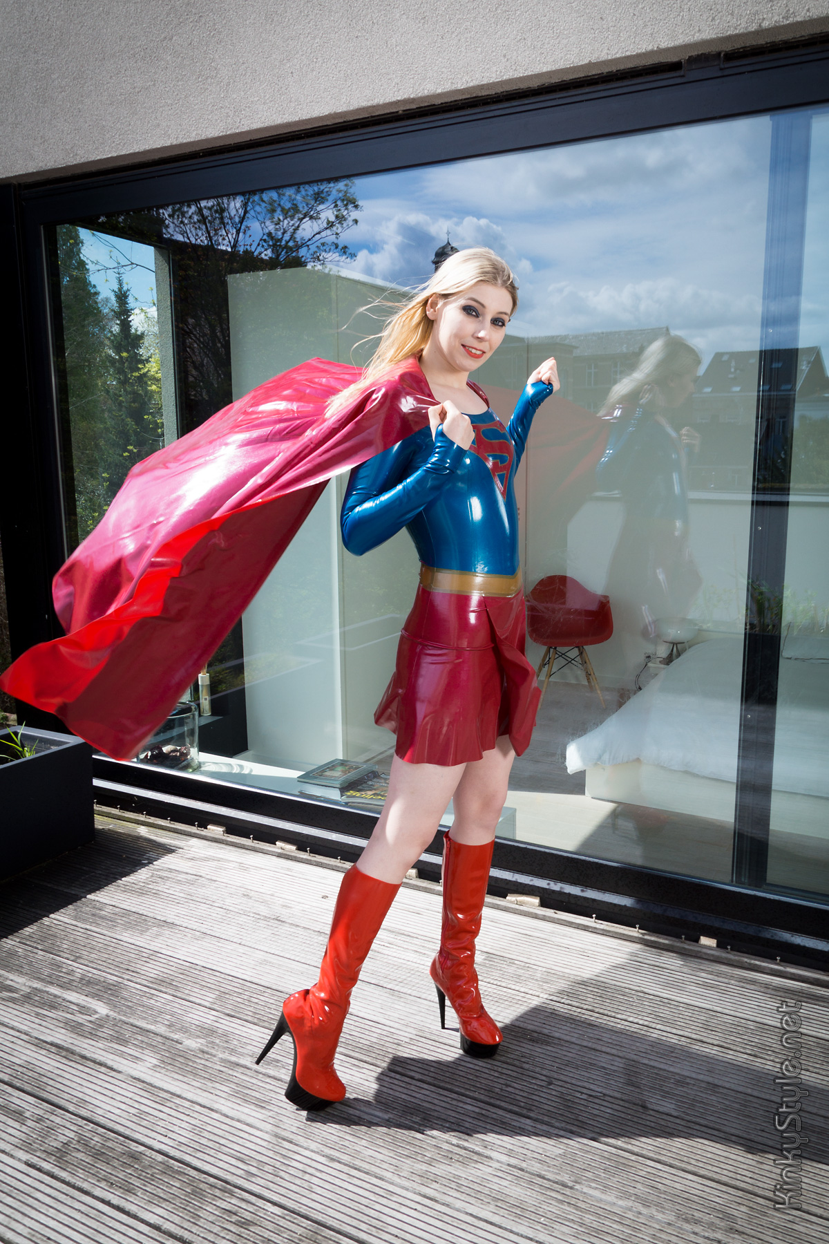 Latex 'Super-girl' Costume Latex 'Super-girl' Costume
