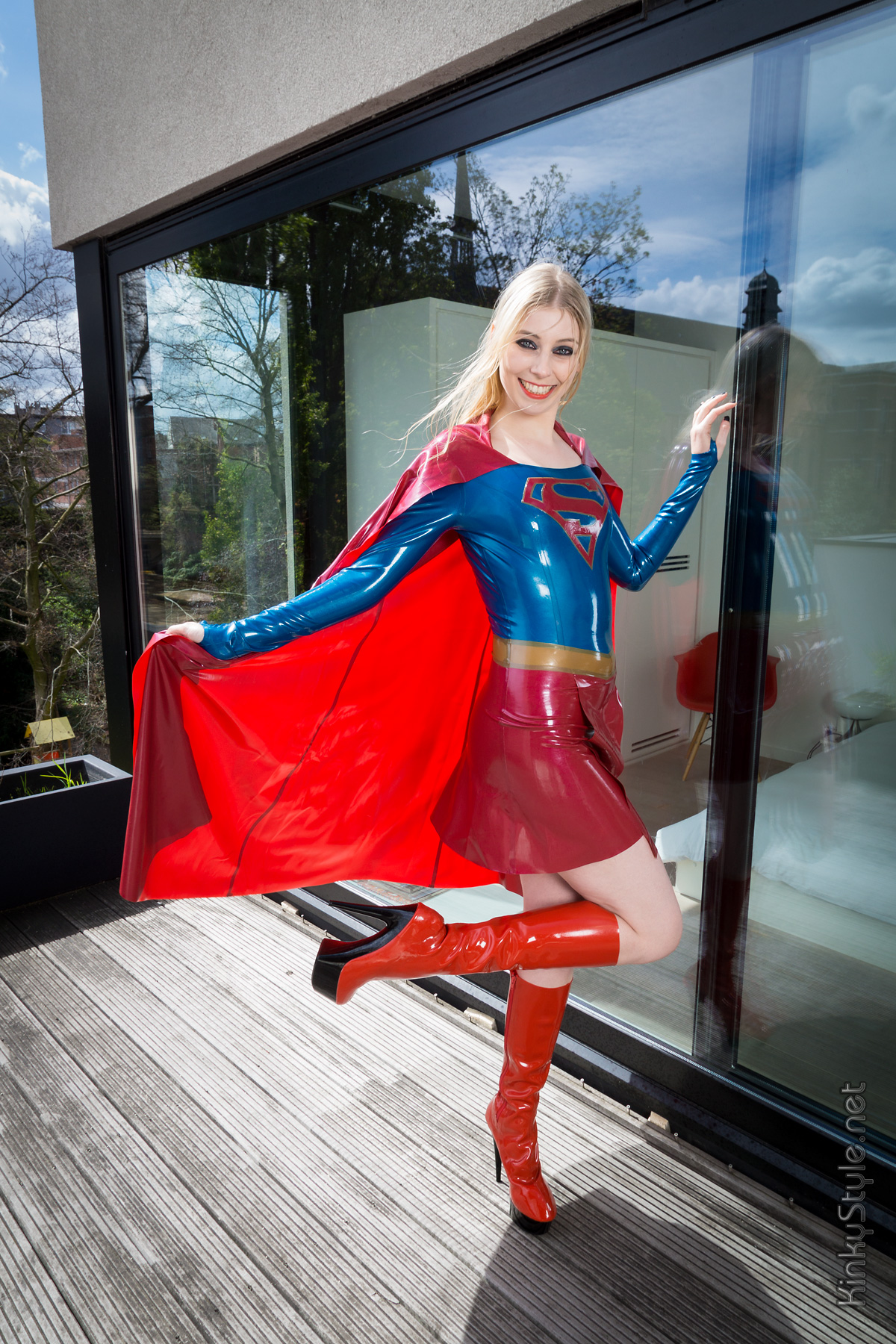 Latex 'Super-girl' Costume Latex 'Super-girl' Costume