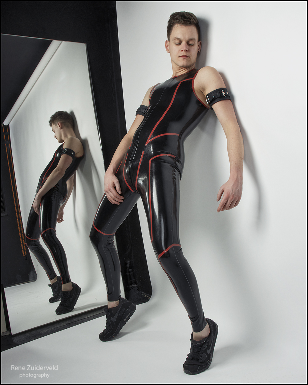 Men's Sleevless Latex Leggings Suit Men's Sleevless Latex Leggings Suit